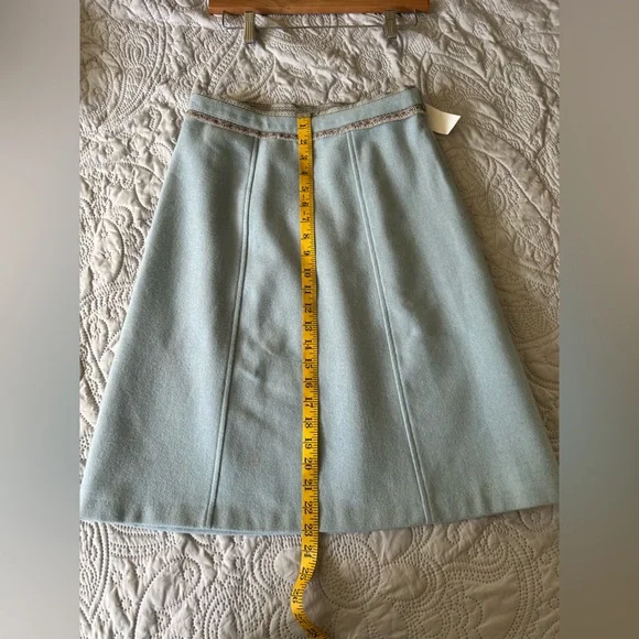 NWT Gap pale blue a line skirt size 2. Wool blend w/nordic looking trim. Lined! - Picture 7 of 15